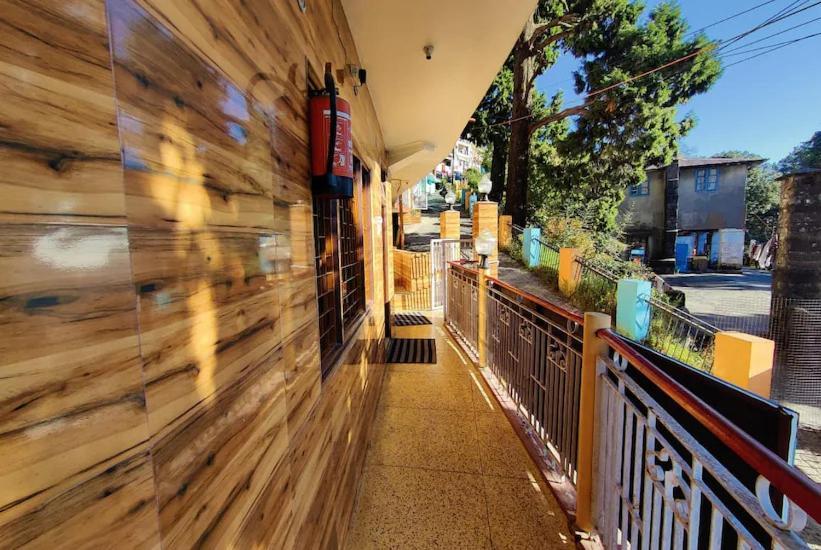 Hotel Surya Lake View Nainital Bagian luar foto