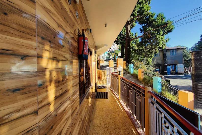 Hotel Surya Lake View Nainital Bagian luar foto